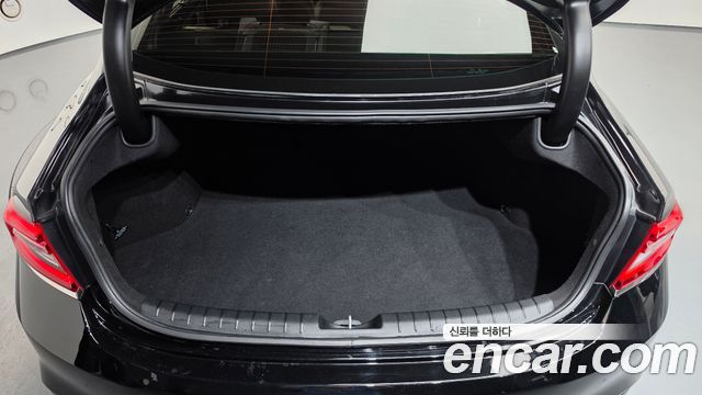 Hyundai Grandeur (IG) 3.0 Exclusive Special 2018 — фото 17