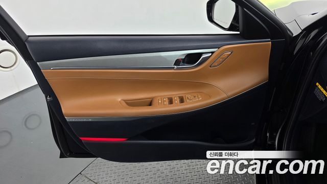 Hyundai Grandeur (IG) 3.0 Exclusive Special 2018 — фото 24