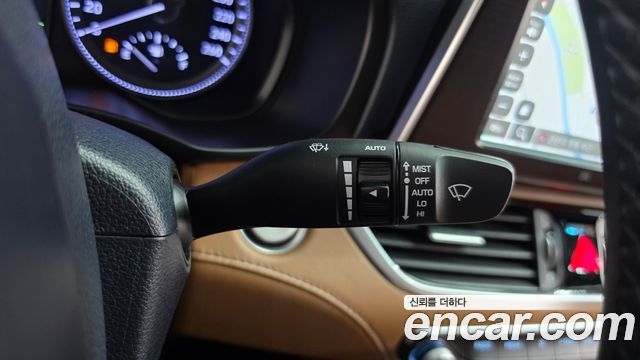 Hyundai Grandeur (IG) 3.0 Exclusive Special 2018 — фото 29