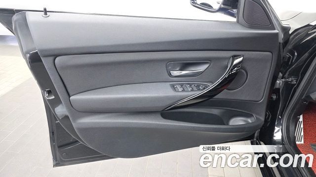 BMW 3 Series GT (F34) GT 320d Premium 2020 — фото 24