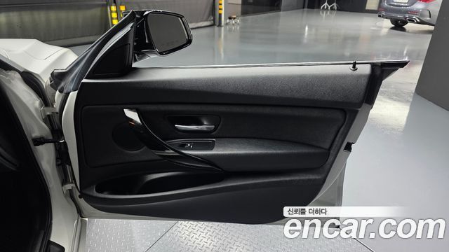 BMW 3 Series GT (F34) GT 320d 2020 — фото 25