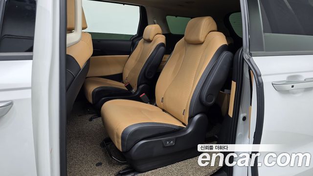 Kia Carnival (IV) Diesel 9-Seater Signature 2023 — фото 11