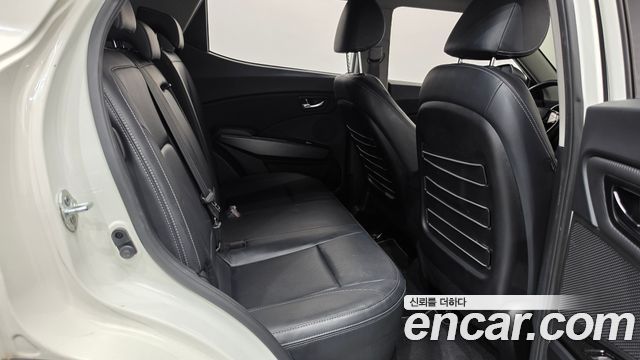 KG Mobility (SsangYong) Tivoli VX 2WD 2017 — фото 11