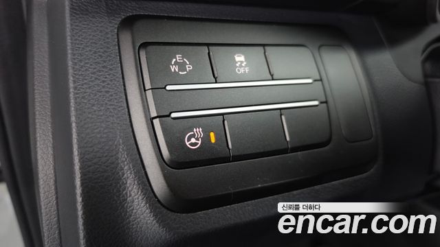 KG Mobility (SsangYong) Tivoli VX 2WD 2017 — фото 27