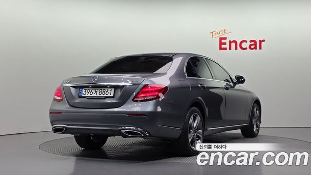Mercedes-Benz E-Class (W213) E300 4MATIC Exclusive 2020 — фото 2