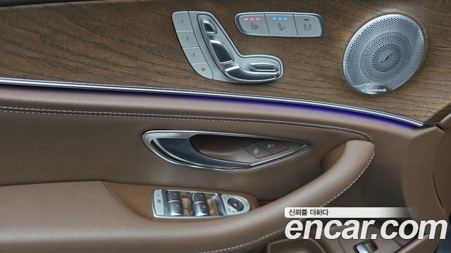 Mercedes-Benz E-Class (W213) E300 4MATIC Exclusive 2020 — фото 11