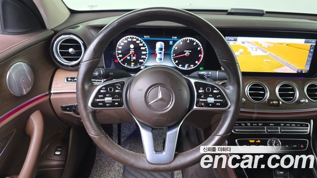 Mercedes-Benz E-Class (W213) E300 4MATIC Exclusive 2020 — фото 12