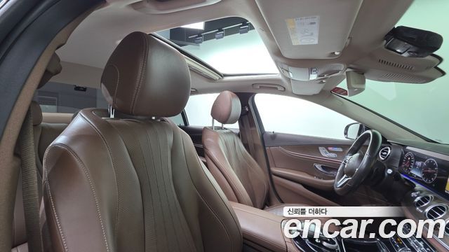 Mercedes-Benz E-Class (W213) E300 4MATIC Exclusive 2020 — фото 20