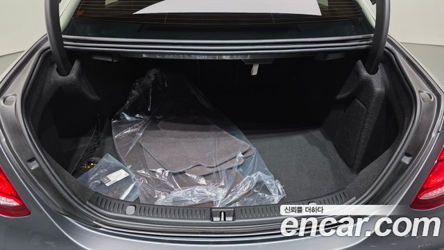 Mercedes-Benz E-Class (W213) E300 4MATIC Exclusive 2020 — фото 27