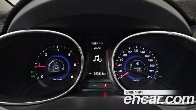 Hyundai Santa Fe (DM) Diesel(e-VGT) 2.2 4WD Exclusive Special 2015 — фото 8