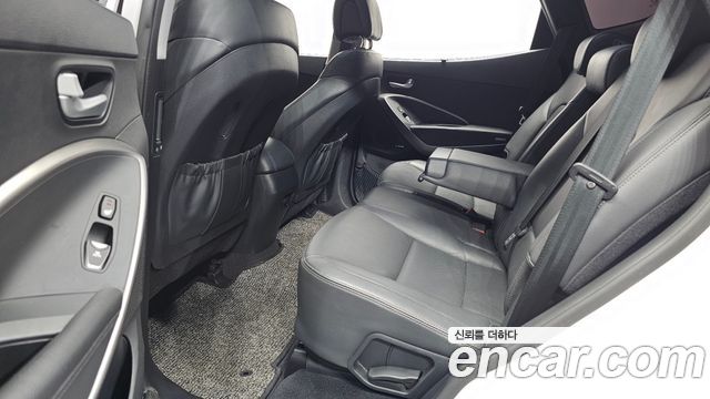 Hyundai Santa Fe (DM) Diesel(e-VGT) 2.2 4WD Exclusive Special 2015 — фото 12