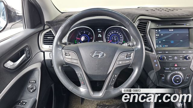 Hyundai Santa Fe (DM) Diesel(e-VGT) 2.2 4WD Exclusive Special 2015 — фото 16