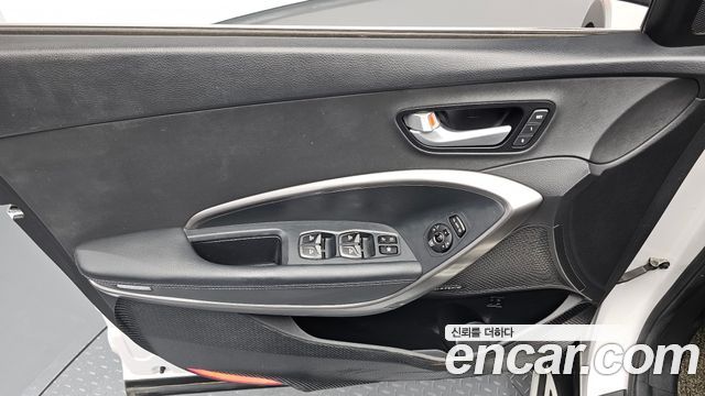 Hyundai Santa Fe (DM) Diesel(e-VGT) 2.2 4WD Exclusive Special 2015 — фото 24