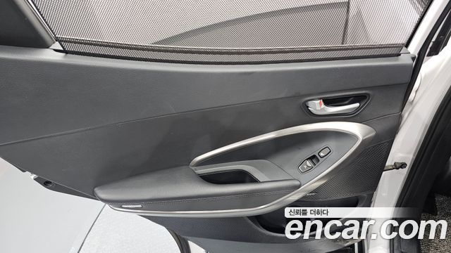 Hyundai Santa Fe (DM) Diesel(e-VGT) 2.2 4WD Exclusive Special 2015 — фото 25