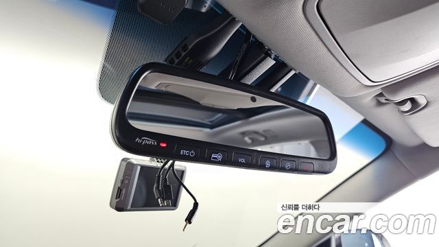 Hyundai Santa Fe (DM) Diesel(e-VGT) 2.2 4WD Exclusive Special 2015 — фото 30