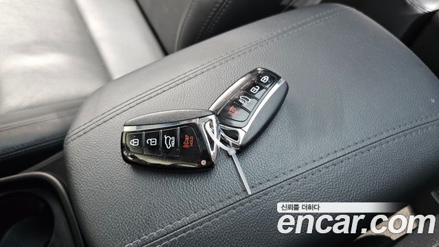 Hyundai Santa Fe (DM) Diesel(e-VGT) 2.2 4WD Exclusive Special 2015 — фото 39