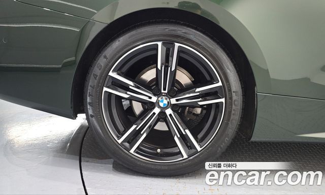BMW 4 Series (G22) 420i M Sport Convertible 2022 — фото 5