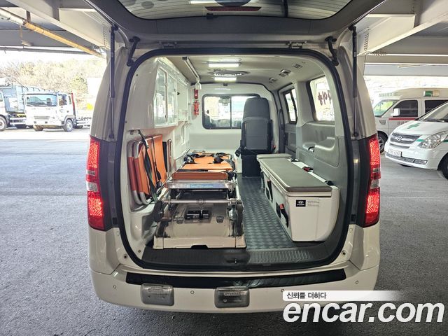 Hyundai Grand Starex Ambulance 2015 — фото 16
