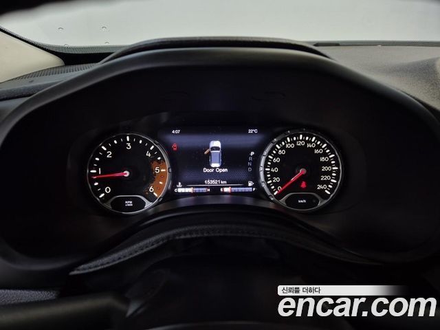 Jeep Renegade 2.0 Diesel Longitude AWD 2017 — фото 6