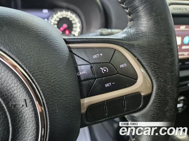 Jeep Renegade 2.0 Diesel Longitude AWD 2017 — фото 18