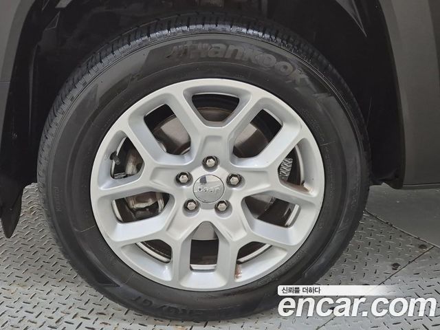 Jeep Renegade 2.0 Diesel Longitude AWD 2017 — фото 23