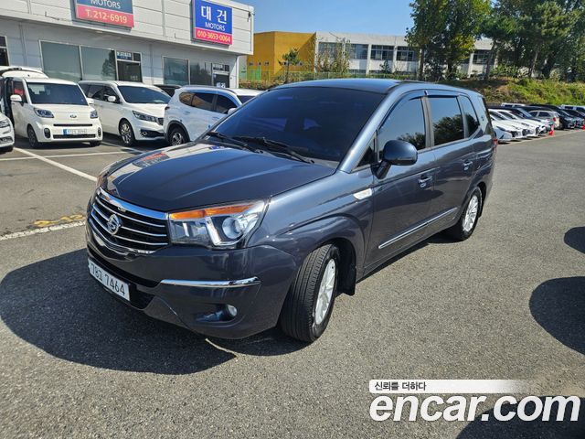 KG Mobility (SsangYong) Korando Turismo 2WD TX 11-seater 2016 — фото 3