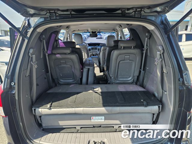 KG Mobility (SsangYong) Korando Turismo 2WD TX 11-seater 2016 — фото 9