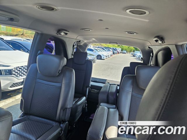 KG Mobility (SsangYong) Korando Turismo 2WD TX 11-seater 2016 — фото 10
