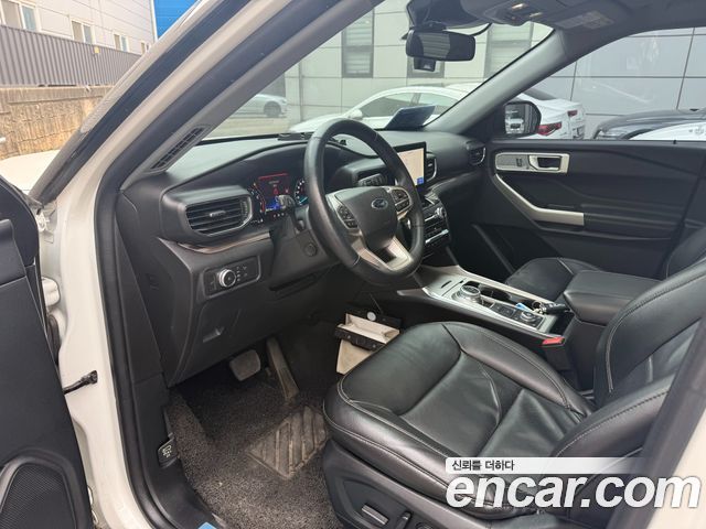 Ford Explorer (VI) 2.3 LimIted 4WD 2022 — фото 14