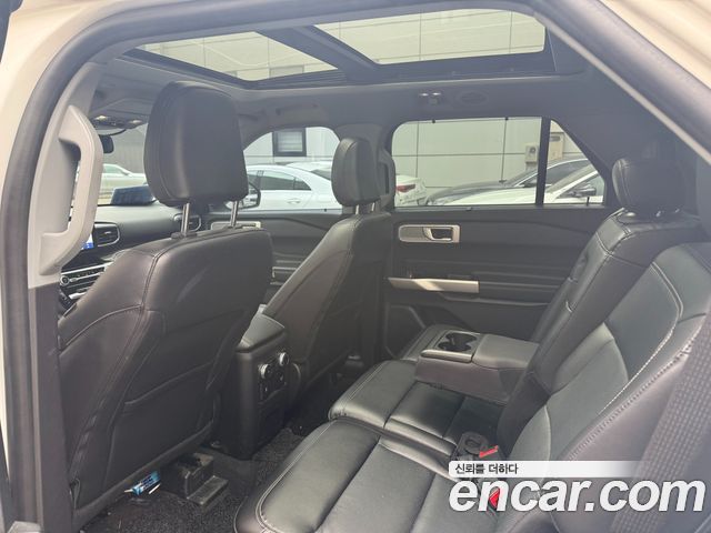 Ford Explorer (VI) 2.3 LimIted 4WD 2022 — фото 15