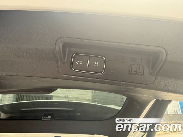 Ford Explorer (VI) 2.3 LimIted 4WD 2022 — фото 22