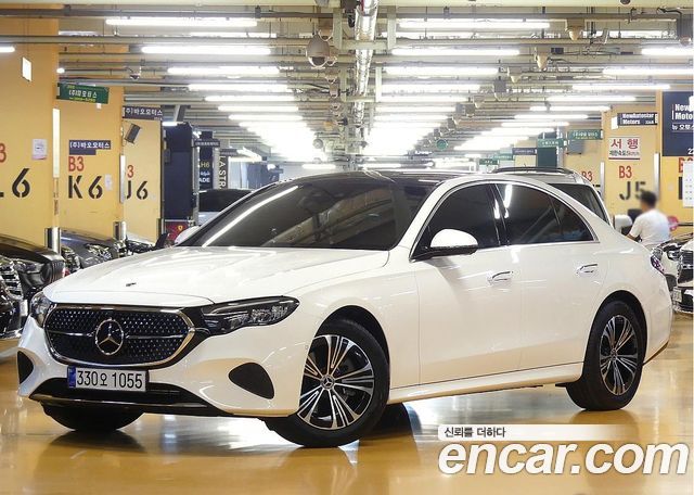 Mercedes-Benz E-Class (W214) E200 Avantgarde