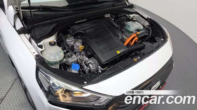 Hyundai Ioniq Hybrid N 2017 — фото 6