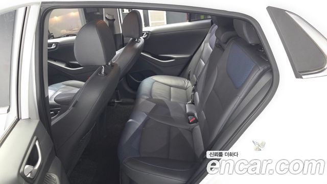 Hyundai Ioniq Hybrid N 2017 — фото 12