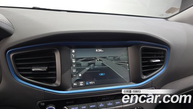 Hyundai Ioniq Hybrid N 2017 — фото 15
