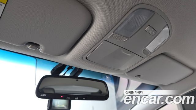 Hyundai Ioniq Hybrid N 2017 — фото 19
