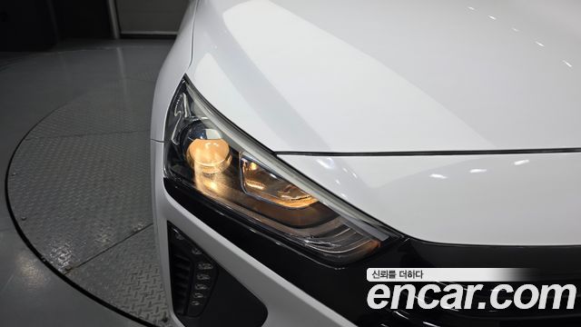 Hyundai Ioniq Hybrid N 2017 — фото 22