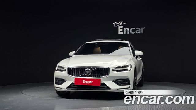 Volvo S60 (III) B5 Inscription 2021 — фото 3