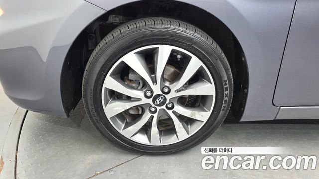 Hyundai Accent (New) 1.4 VVT Premium 2017 — фото 5