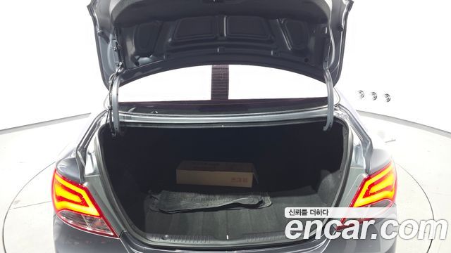 Hyundai Accent (New) 1.4 VVT Premium 2017 — фото 20