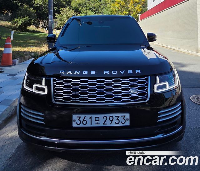 Land Rover Range Rover (IV) 4.4 SDV8 Vogue SE DIESEL 2018 — фото 2