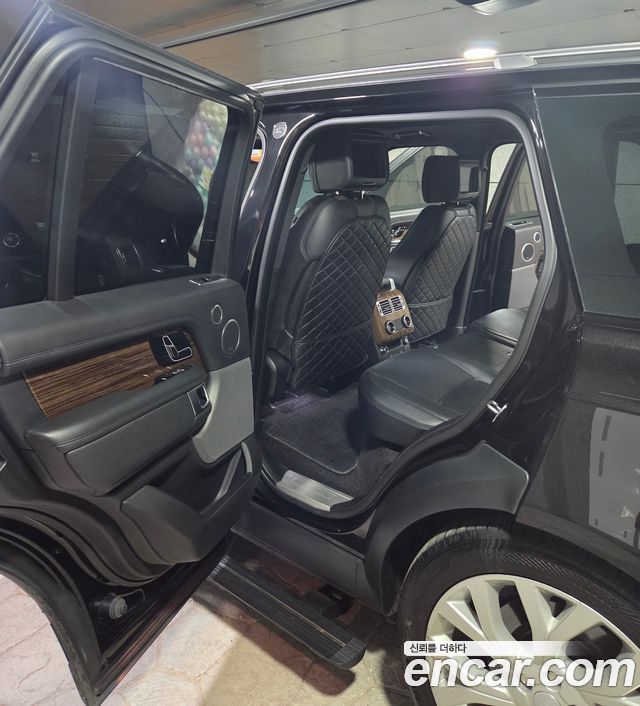 Land Rover Range Rover (IV) 4.4 SDV8 Vogue SE DIESEL 2018 — фото 7
