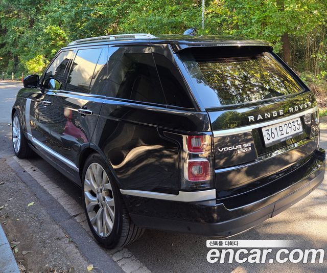 Land Rover Range Rover (IV) 4.4 SDV8 Vogue SE DIESEL 2018 — фото 16