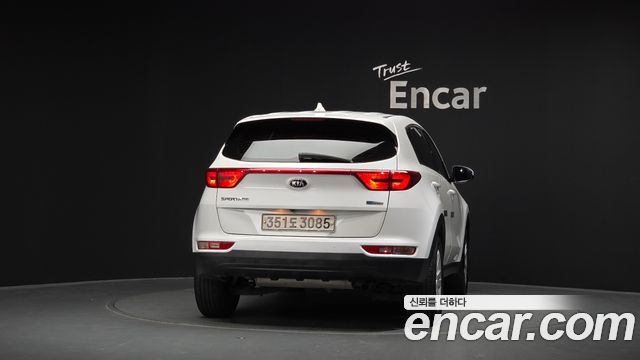 Kia Sportage (IV) Diesel 1.7 2WD Trendy 2018 — фото 4