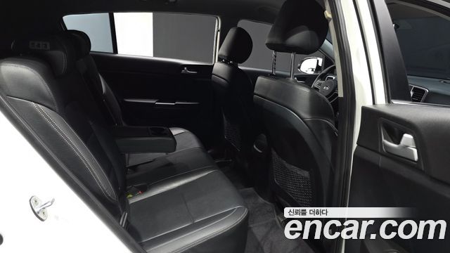 Kia Sportage (IV) Diesel 1.7 2WD Trendy 2018 — фото 11