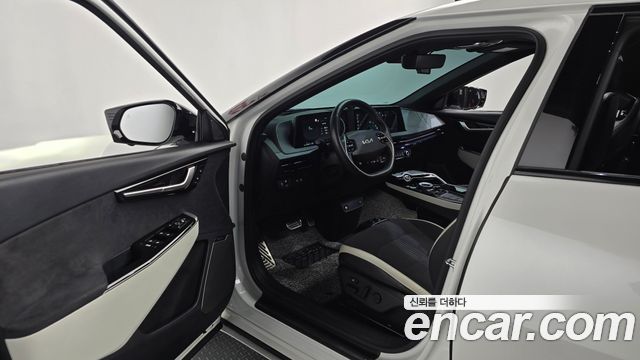 Kia EV6 Long Range 4WD GT Line 2024 — фото 10
