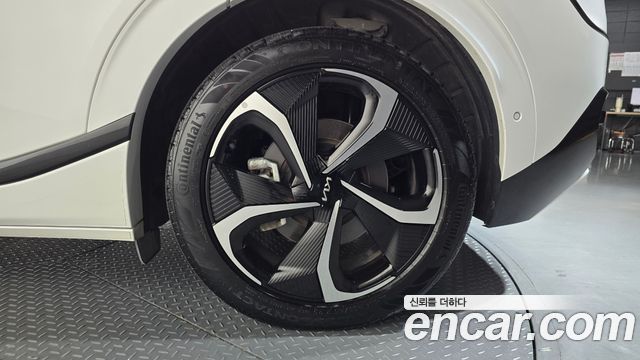Kia EV6 Long Range 4WD GT Line 2024 — фото 27