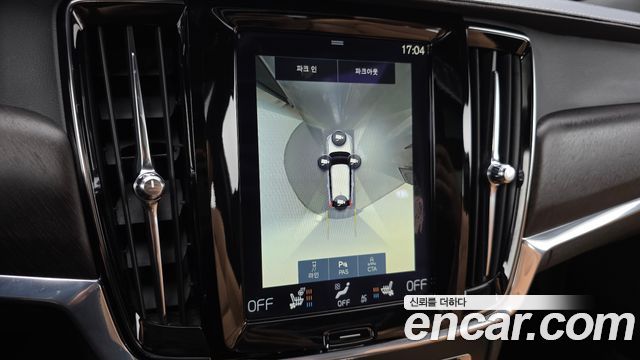Volvo V90 Cross Country D5 PRO AWD 2018 — фото 14