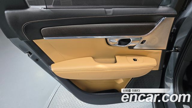Volvo V90 Cross Country D5 PRO AWD 2018 — фото 25
