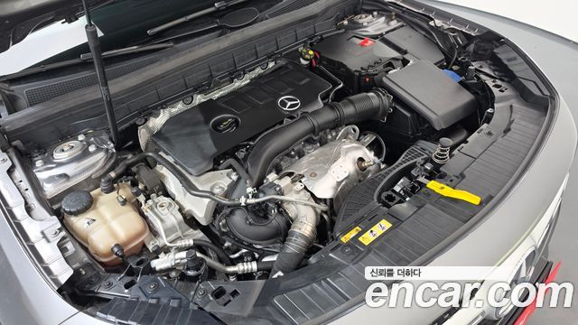 Mercedes-Benz GLB-Class (X247) GLB250 4MATIC 2021 — фото 6